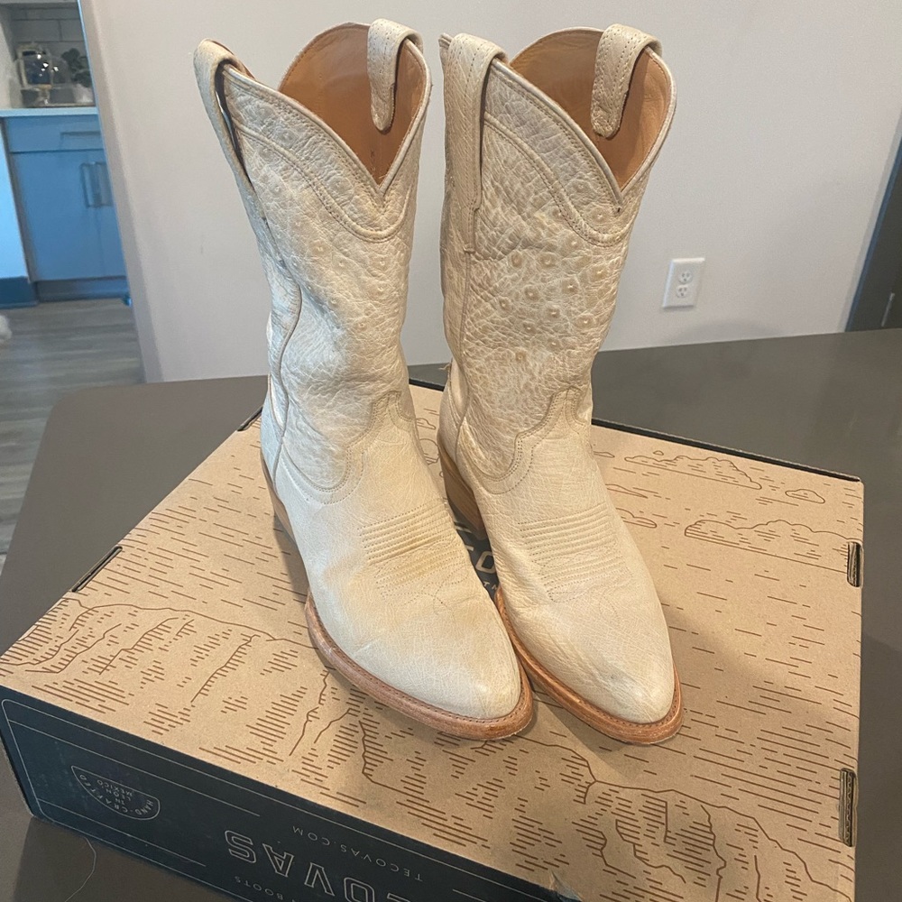 Tecovas Chloé limited edition boots